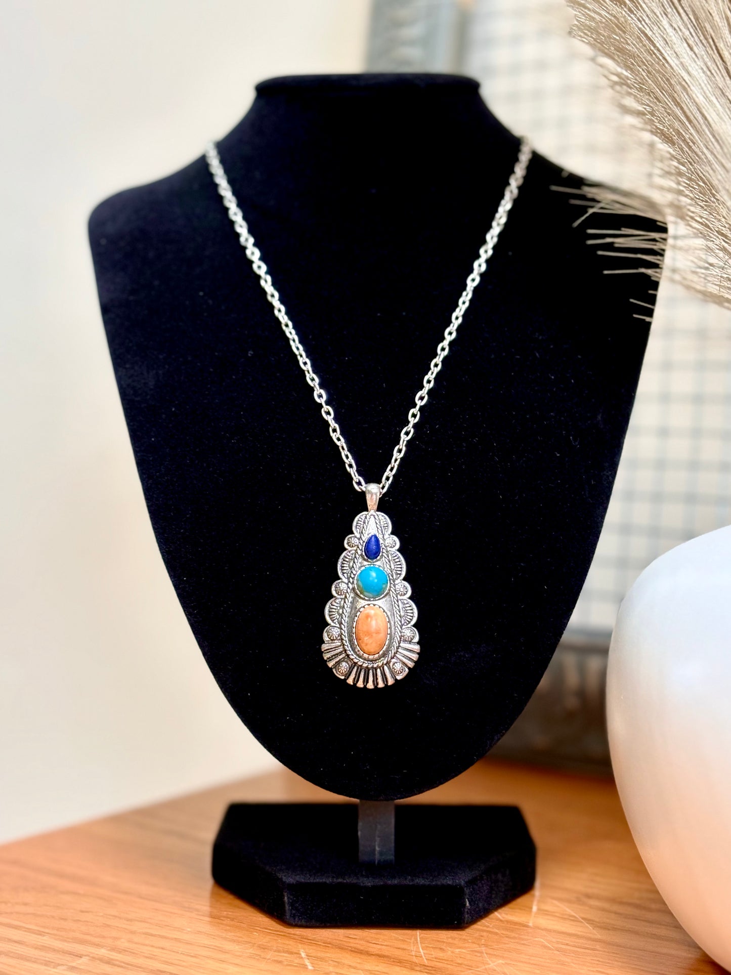 The Birdie Necklace