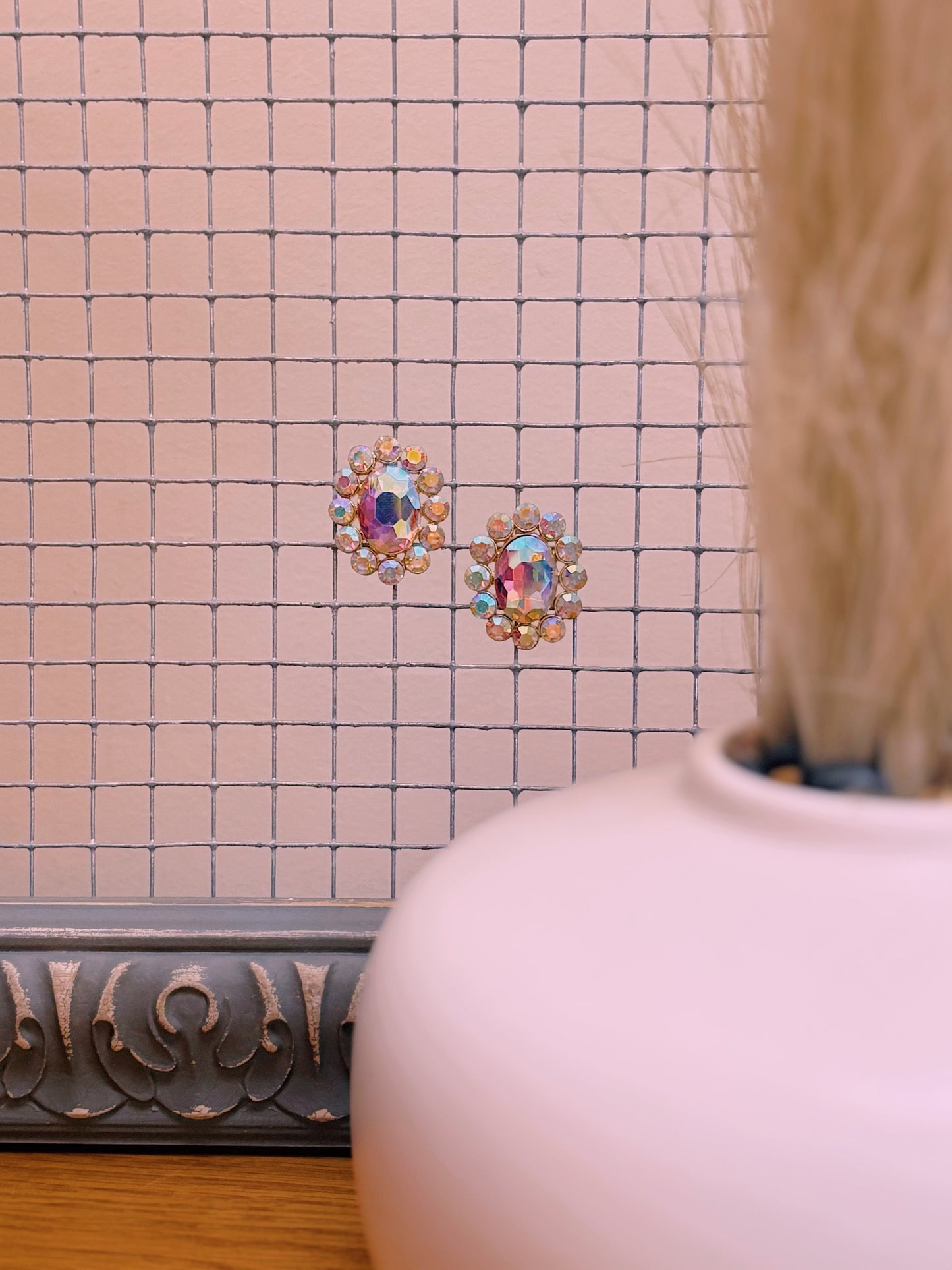 Glamor Stud Earrings | Iridescent