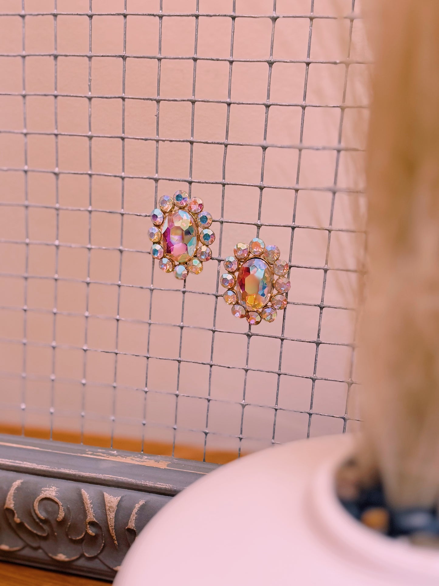 Glamor Stud Earrings | Iridescent