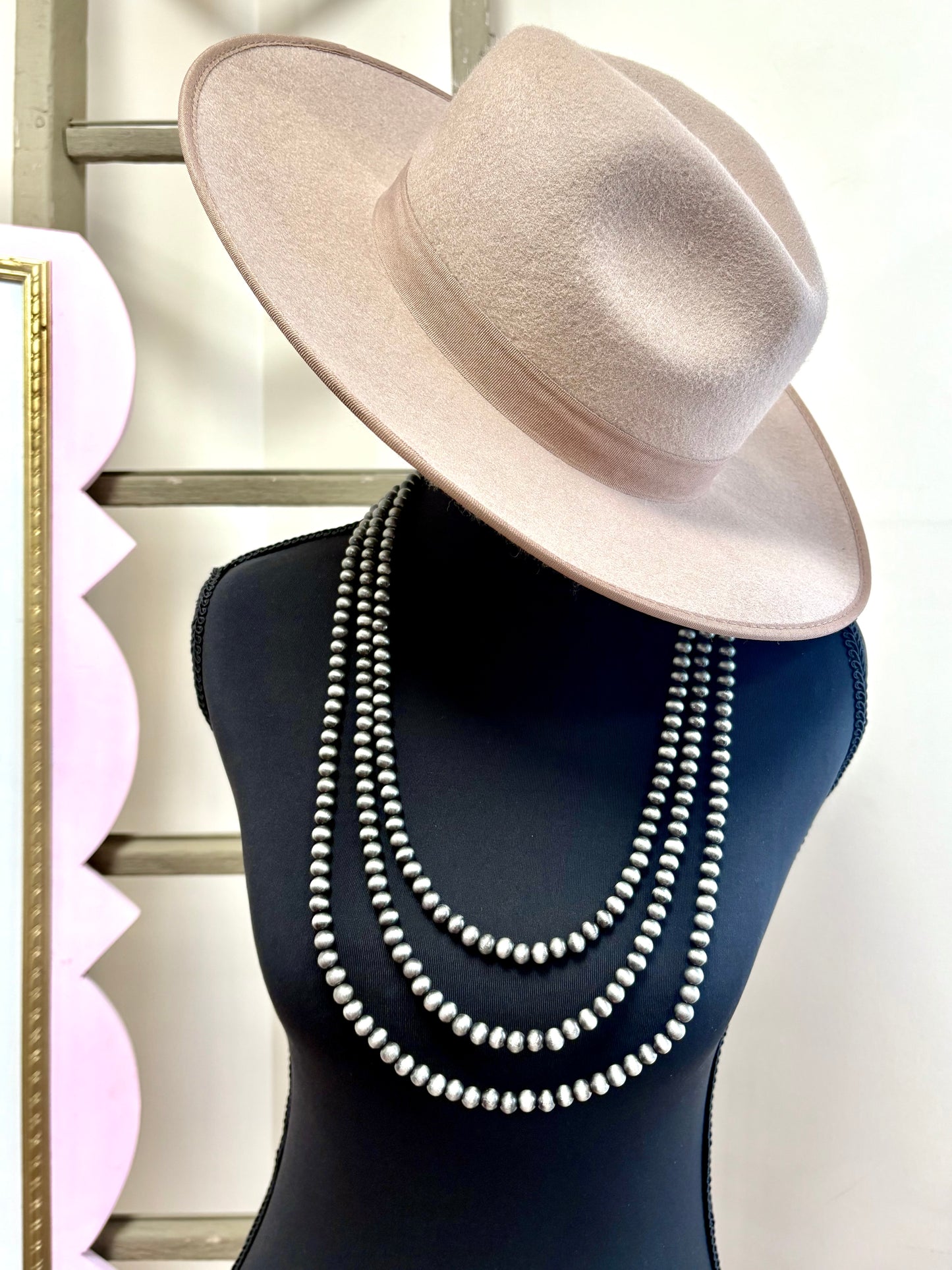 Lovely Lady Stack | Navajo Pearl
